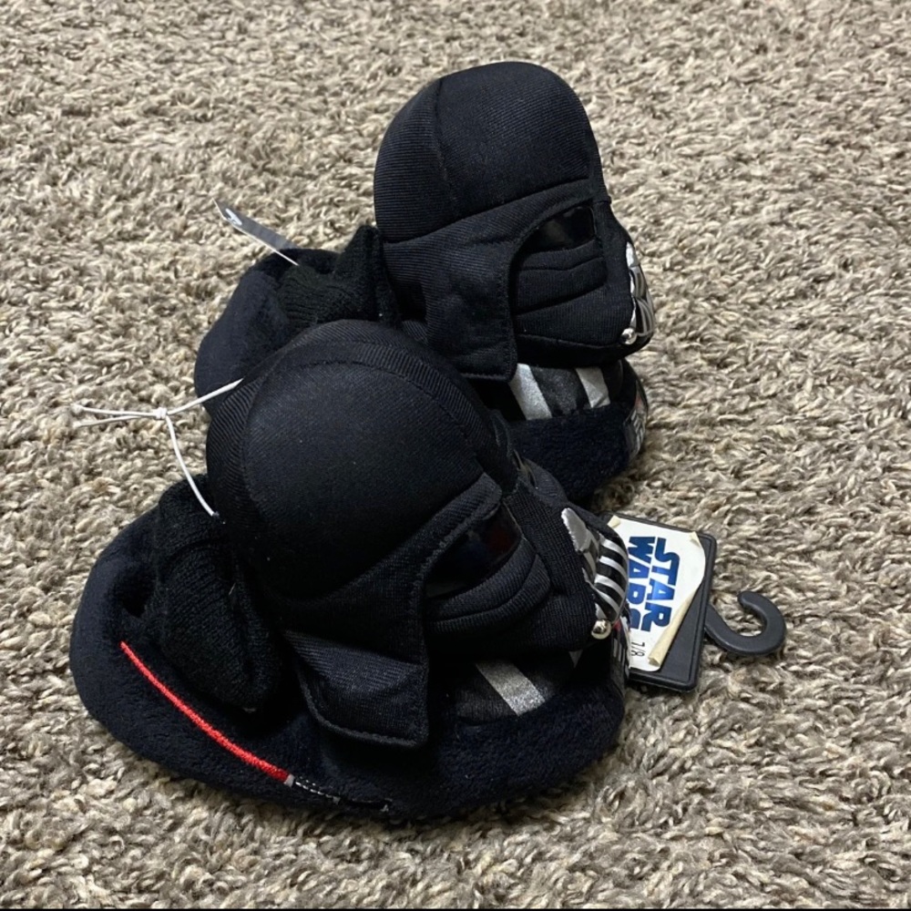 Star Wars Slippers Size 7/8